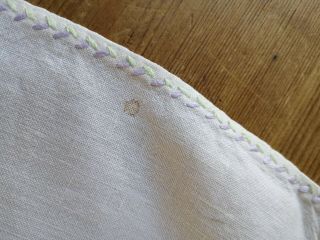 EXQUISITE VTG HAND EMBROIDERED LINEN TABLECLOTH PINK ROSES FORGET ME NOTS 12