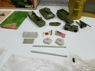 MARX BATTLEGROUND 4314 IWO JIMA MOUNTAIN PLAYSET COMPLETE W/SOME BAGS 7