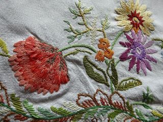 VINTAGE HAND EMBROIDERED TABLECLOTH=BEAUTIFUL RAISED EMBROIDERY /SUPERB FLOWERS 5