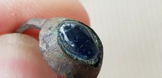 Roman copper Eye ring with blue stone stunning wearable artefact L52o 8
