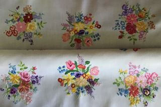 EXCEPTIONAL VINTAGE IRISH LINEN HAND EMBROIDERED TABLECLOTH STUNNING FLORALS 11