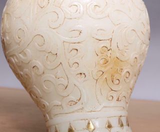 Antique Chinese White Jade Vase Pot w/Pattern 9