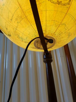 Rare Vintage Replogle Heirloom 16” two switch Lighted Library Globe floor stand 8