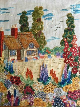 LARGE VINTAGE EMBROIDERED 1930s DETAILED ENGLISH COUNTRY COTTAGE GARDEN PANEL 9