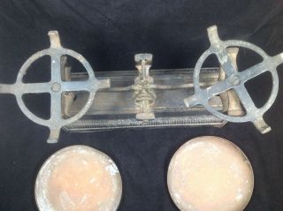Antique/Vintage Cast Iron Balance Scale W/Two Copper Trays 4