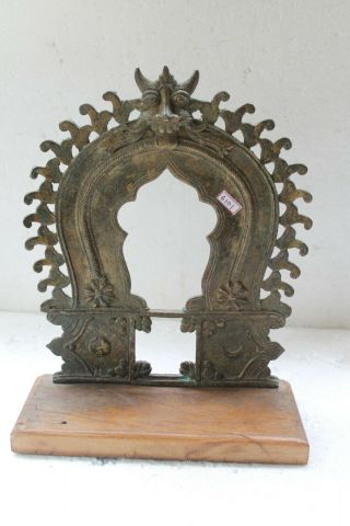Old Antique Brass Big Size Fine Yali Figure Engraved Shrine Arch NH6101 5