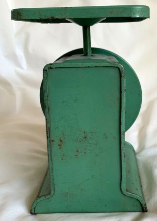 Vintage WAY RITE Chicago,  IL.  Scale Capacity 25 Lbs Green Rustic 4