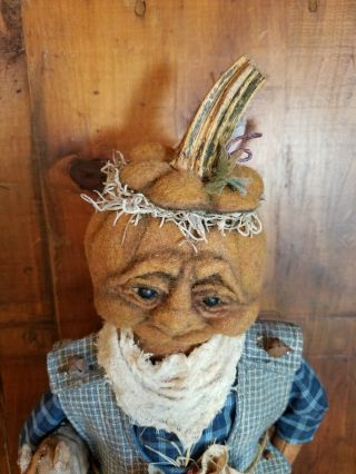 ☆Primitive Folk Art Halloween Fall Farmer Pumpkin Overalls Pig OOAK Signed Doll☆ 2