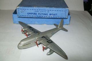 , Seaplane Empire Flying Boat Caledonia,  Box Dinky Toys. 4
