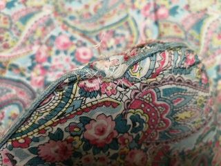 Early 20th Century Paisley Eiderdown Quilt.  Single.  Very Pretty 6