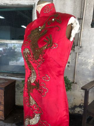 Vintage 1940s Chinese Qipao Cheongsam Red Silk Embroidery Banner Dress Dragon 2