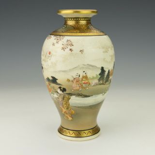Antique Japanese Satsuma Pottery - Hand Painted & Gilded Figures Vase 2