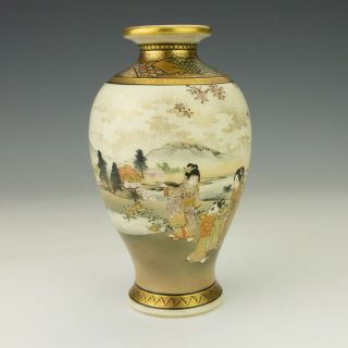 Antique Japanese Satsuma Pottery - Hand Painted & Gilded Figures Vase 3