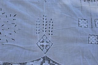 Antique King Size Cotton Bedspread Coverlet Bobbin Lace Floral Cutwork 108 x 90 