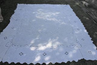 Antique King Size Cotton Bedspread Coverlet Bobbin Lace Floral Cutwork 108 X 90 "