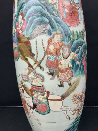 Very Fine Antique Chinese 19th Century Vase with Fine Painted Details Large Size 2
