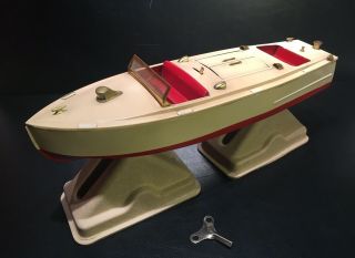 Vintage Lionel Craft Runabout No.  43 Wind - Up Stamped Metal Speed Boat,  Key,