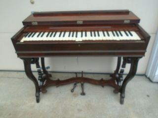 Small Rosewood Traveling Antique Melodeon / Pump Organ by SD & HW Smith Boston 8