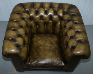 STUNNING VINTAGE CHESTERFIELD LEATHER CLUB ARMCHAIRS FEATHER CUSHIONS 11