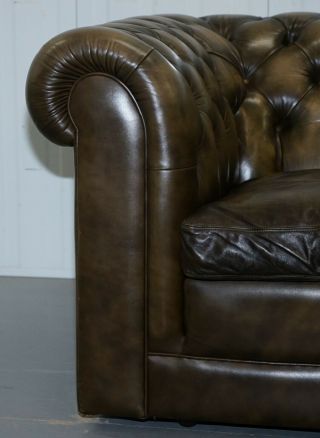 STUNNING VINTAGE CHESTERFIELD LEATHER CLUB ARMCHAIRS FEATHER CUSHIONS 6