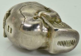 Very rare&unusual Victorian Sterling silver MEMENTO MORI SKULL Vesta Case c1890 4