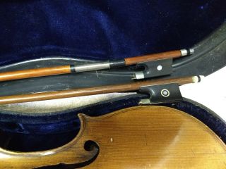 Nicolaus Amatus Fecit in Cremona 1632 4/4 Violin Germany w/ Case and Bows 11