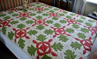 Antique Hand Stitched 19th Century Folky Calico Oak Leaf Quilt Aafa