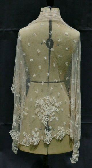 Antique 19thc Victorian Cream / Ivory Brussels Applique Lace Wedding Shawl Veil