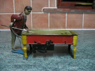 RARE TINPLATE WINDUP BILLIARDS PLAYER SNOOKER POOL TABLE GERMANY ANTIQUE TIN TOY 4