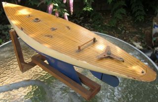 Alexander Bassett Lowke 26.  5 inch pond yacht hull boat stand 8