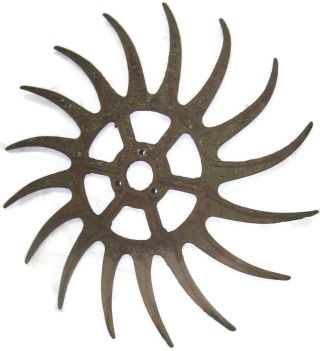 Rusty Ihc Rotary Hoe Spike Wheel Gear - 20 Inch Primitive Steampunk Industrial