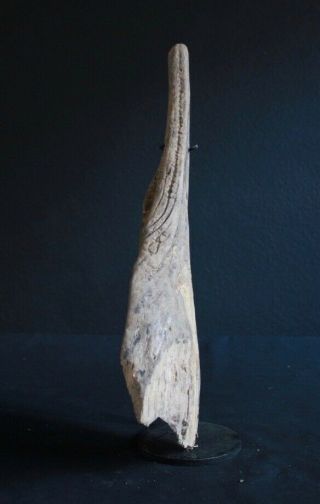 HEAD OF A DUGOUT CANOE - CROCODILE 8