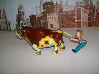 Vintage 1950 ' s Mikuni Japanese Tin Litho Wind Up Mooing Cow & Boy Pulling Tale 6