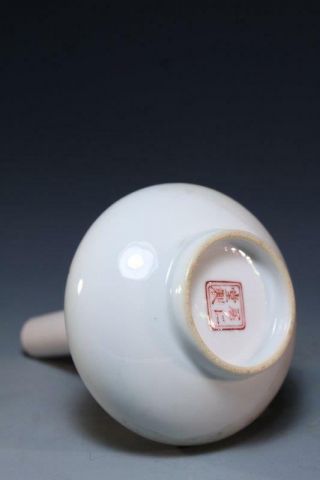 Fine Chinese Enameled Porcelain Vase 7