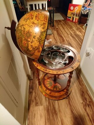 Gorgeous Vintage Hidden Bar Globe 9