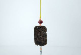 A Chinese Agarwood ' Gourd and Bat ' Pendant 5
