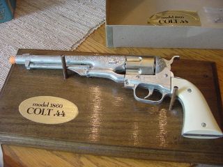 vintage Hubley Metal Kit Model 1860 Colt 44 & instructions and plaque 2
