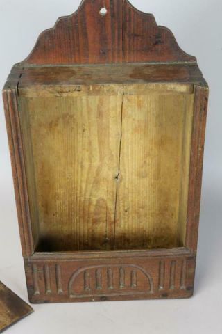 RARE 18TH C SLIDING LID HANGING PIPE BOX DOUBLE LOLLIPOP AND CARVED OLD SURFACE 6