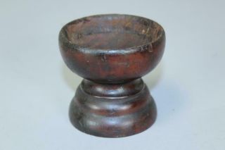 RARE PILGRIM 17TH C AMERICAN TURNED & HEWN RED OAK MASTER SALT OLD RED SURFACE 3