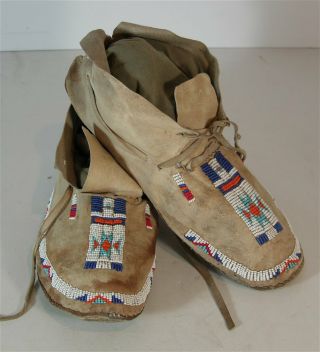 Ca1900 Pair Native American Arapaho Indian Bead Decorated Hide Moccasins Beaded