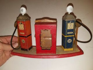 Vintage Marx toy tin litho gas station pumps oil service station 5