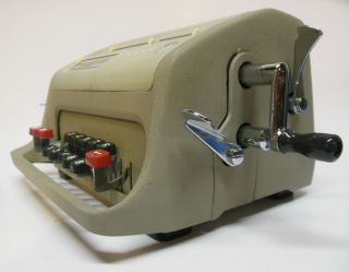 Vintage Atvidaberg FACIT Adding Machine Model C1 - 13 w/ Case & Key 3