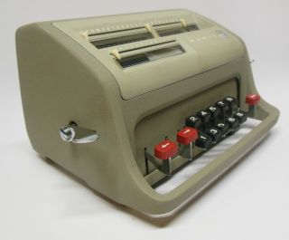 Vintage Atvidaberg FACIT Adding Machine Model C1 - 13 w/ Case & Key 8