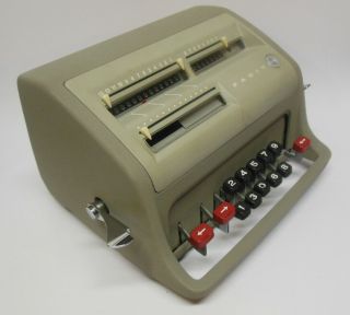 Vintage Atvidaberg FACIT Adding Machine Model C1 - 13 w/ Case & Key 9