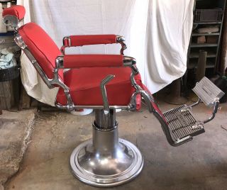 1960s Takara Belmont Barber Chair No.  5 2