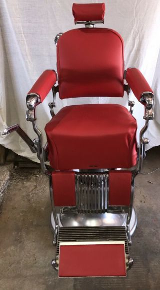 1960s Takara Belmont Barber Chair No.  5 7