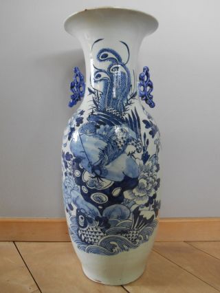 Large Antique B/w Chinese Vase With A Decoration Of A Bird And Flowers