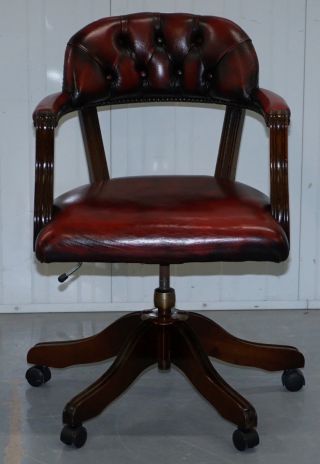 STUNNING CUSHIONED CHESTERFIELD ADMIRALS COURT CAPTAINS OXBLOOD LEATHER CHAIR 2