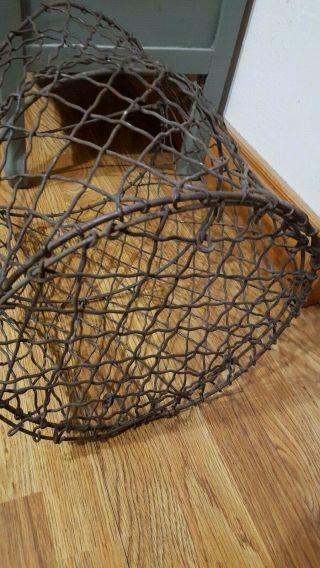 ANIQUE INDUSTRIAL IRON WIRE BASKET W/HANDLE,  VERY STRONG AND RARE TO FIND 4