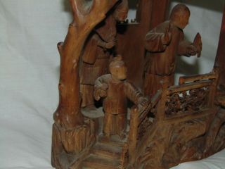 GREAT ANTIQUE CHINESE JAPANESE CARVED WOOD 3 FIGURE GROUP BUILDING with TREES 5